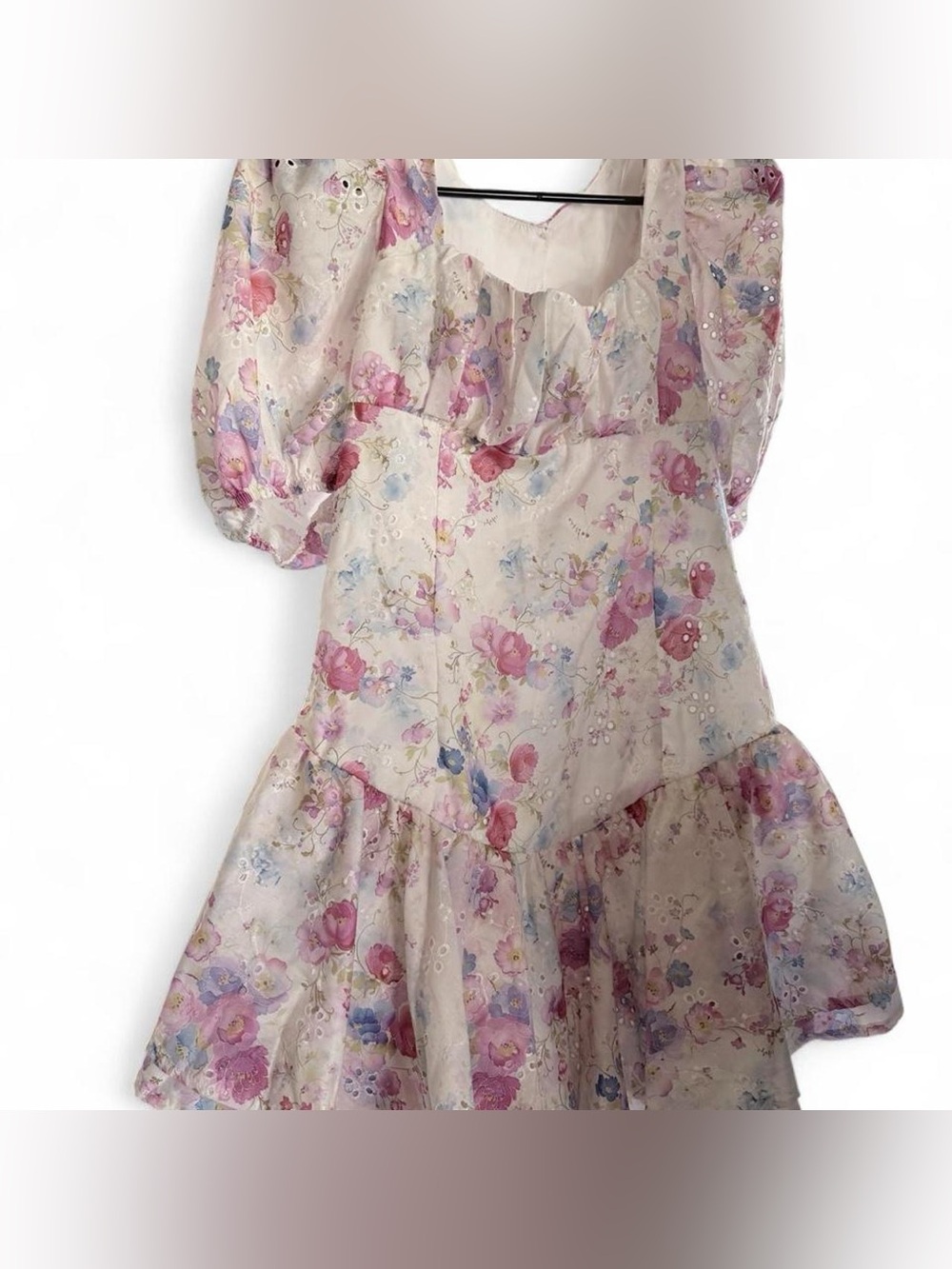 Cream Floral Puff-Sleeve Party Dress